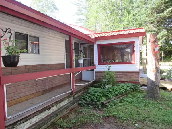 Norridgewock, ME 04957,282 Mercer RD