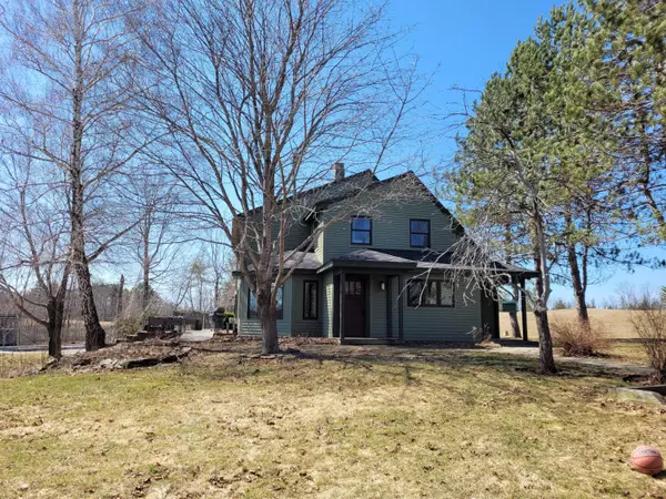 Vassalboro, ME 04989,375 Priest Hill RD