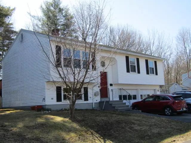 Saco, ME 04072,18 Glenwood AVE