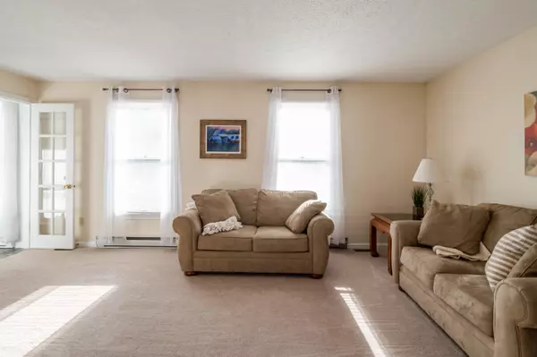 Brunswick, ME 04011,25 Tarratine DR