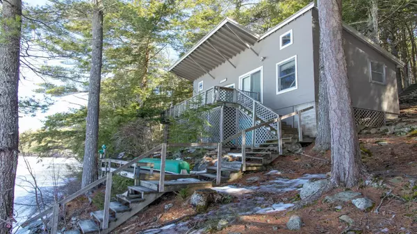 81 Brown RD, Liberty, ME 04949