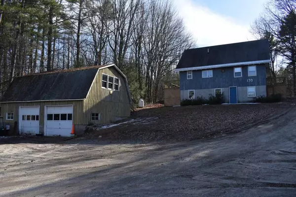 170 Roosevelt TRL, Naples, ME 04055