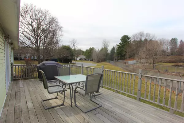 Lewiston, ME 04240,1 Fortin WAY