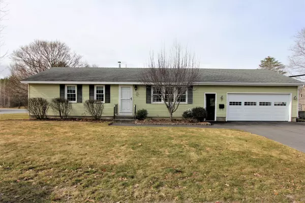 Lewiston, ME 04240,1 Fortin WAY