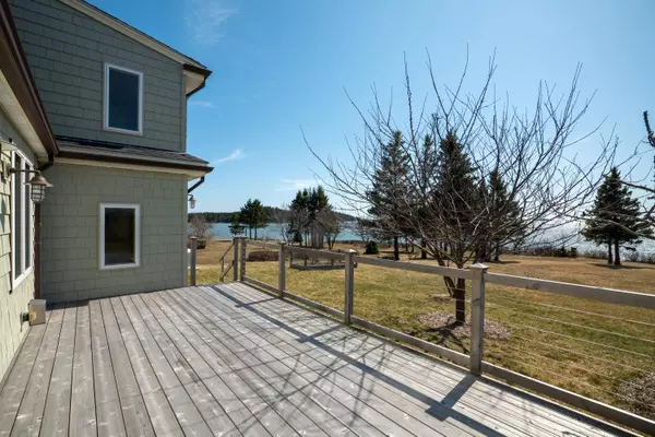 Roque Bluffs, ME 04654,89 Johnson Cove RD