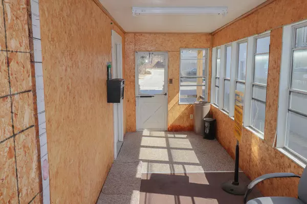 Mexico, ME 04257,43 Carlton AVE