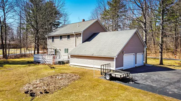 Vassalboro, ME 04989,8 Dollis AVE