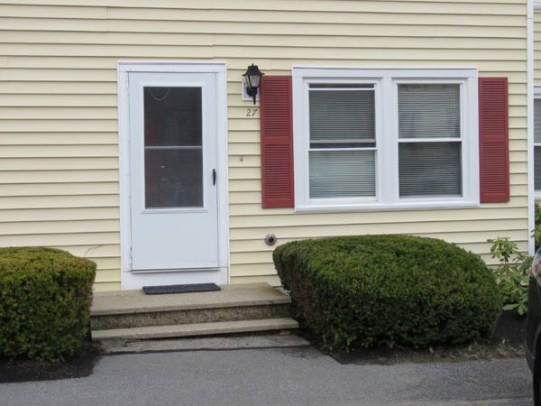 27 Powder Mill DR #27, Kennebunk, ME 04043