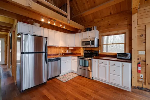 Waldoboro, ME 04572,500 Noyes RD