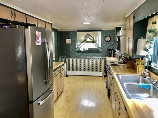 Poland, ME 04274,1220 Maine ST