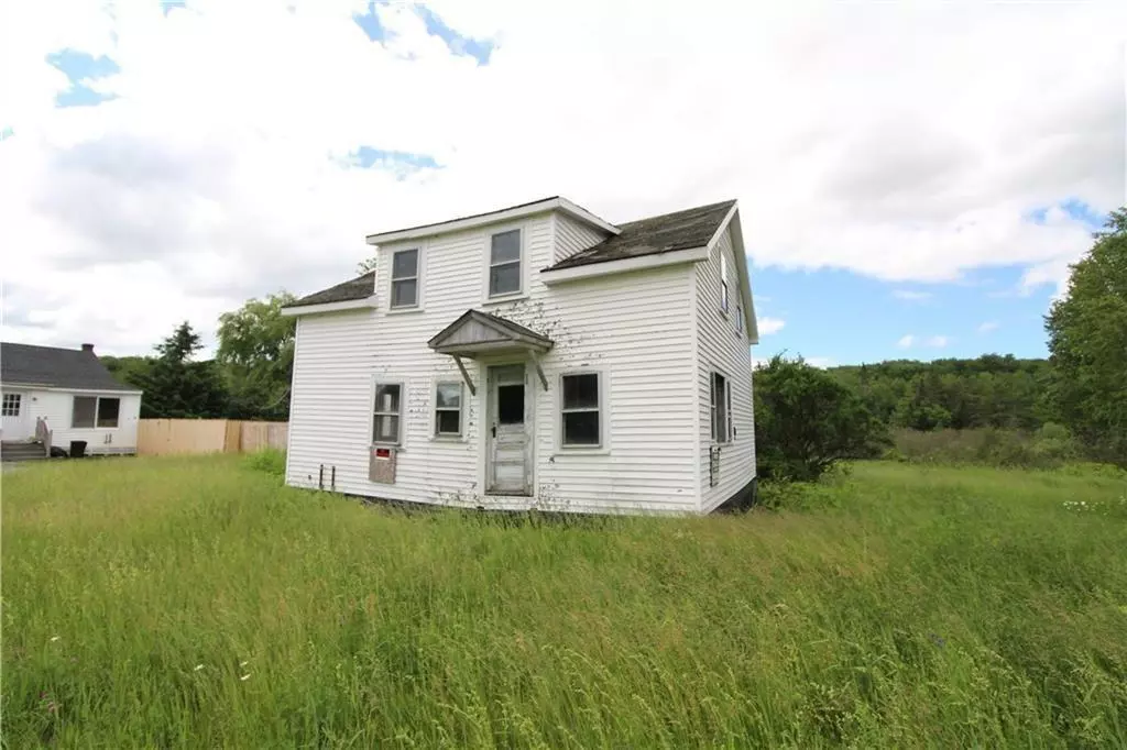 Orono, ME 04473,1 Dufour LN