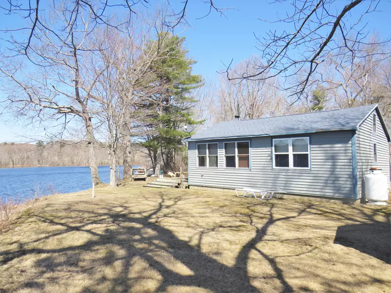 186 Cottage LN, Appleton, ME 04862