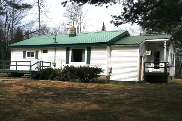 1287 Mercer RD, Mercer, ME 04957