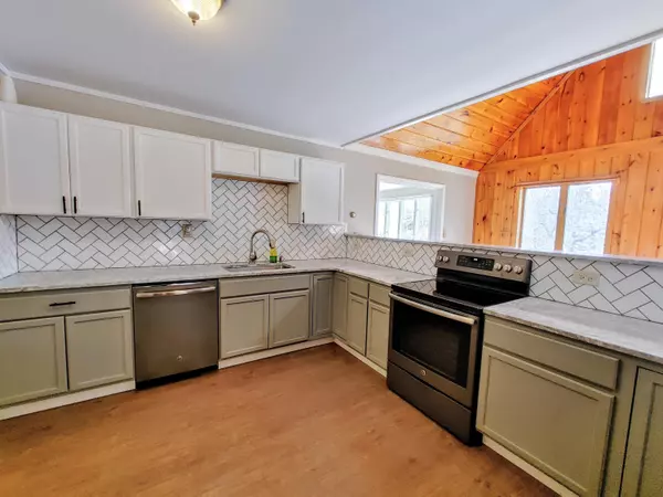 Verona Island, ME 04416,81 E Side DR