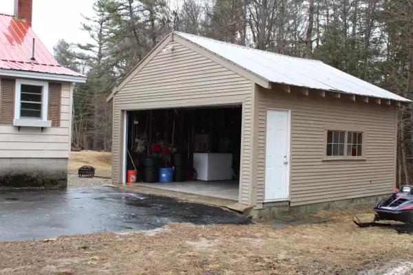 Mechanic Falls, ME 04256,18 Park ST