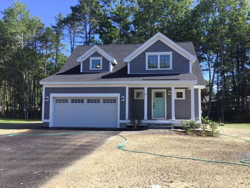 15 Conservation Drive, Kennebunk, ME 04043