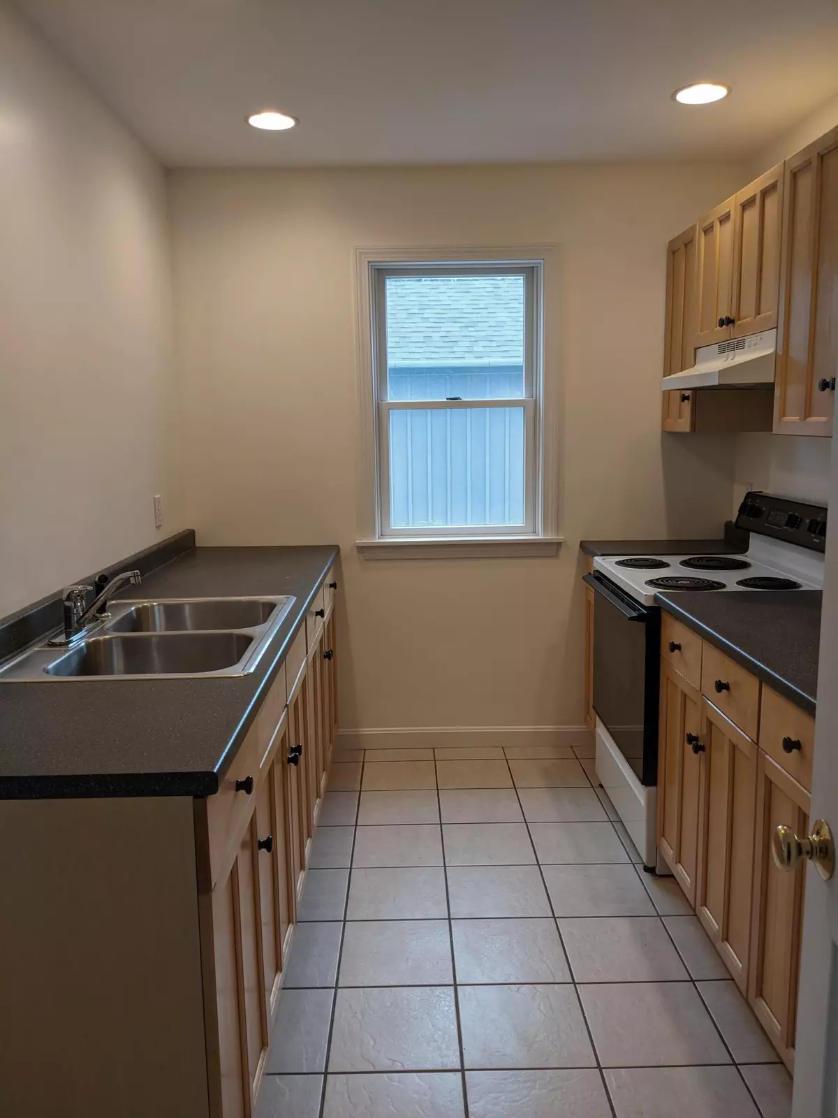 Bar Harbor, ME 04609,131A Ledgelawn AVE #2