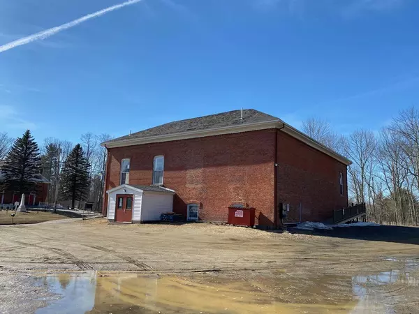 Whitefield, ME 04353,299 Grand Army RD