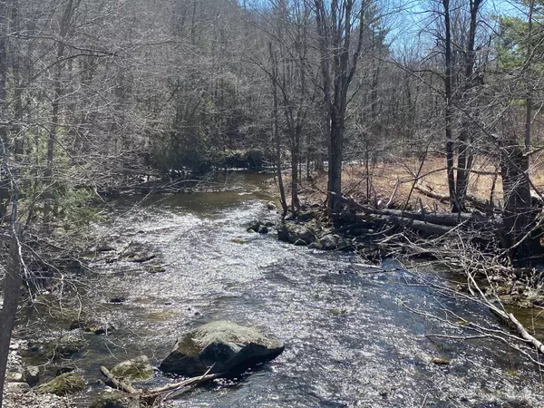 Lot 8-2 Lovers LN, Saint Albans, ME 04971