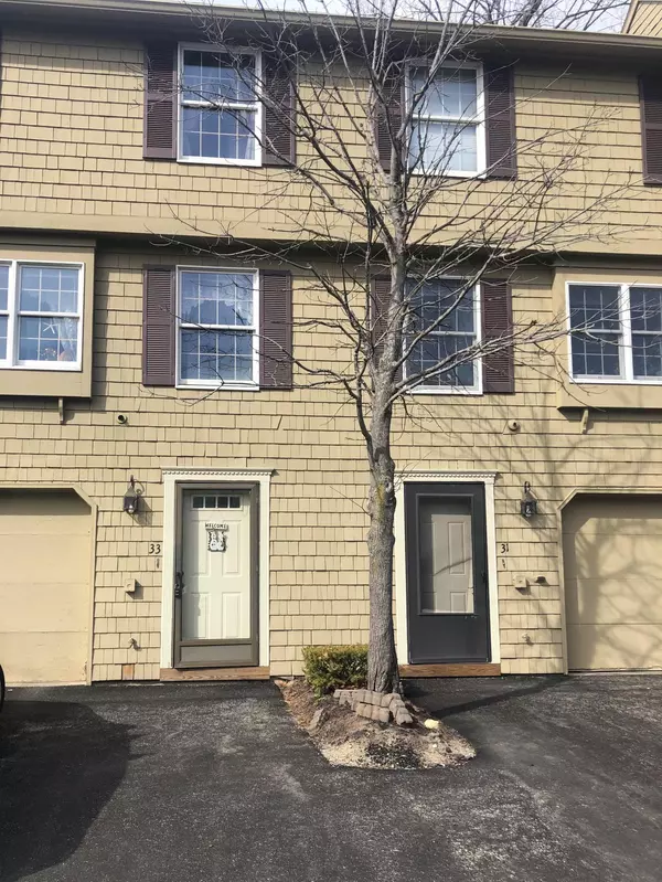 33 Royal Oaks DR #33, Auburn, ME 04210