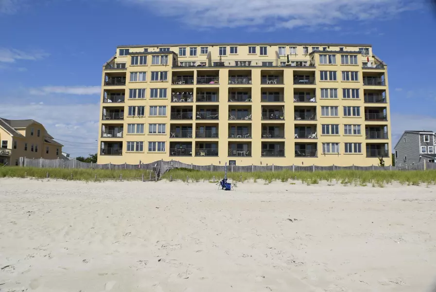 191 E Grand AVE E #406, Old Orchard Beach, ME 04064