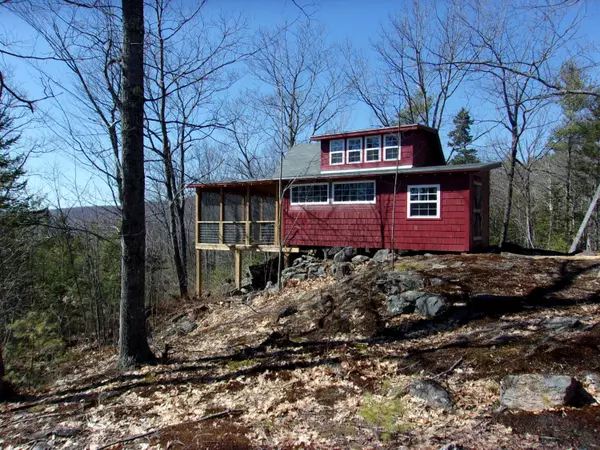 Hartford, ME 04220,40 Andrews DR