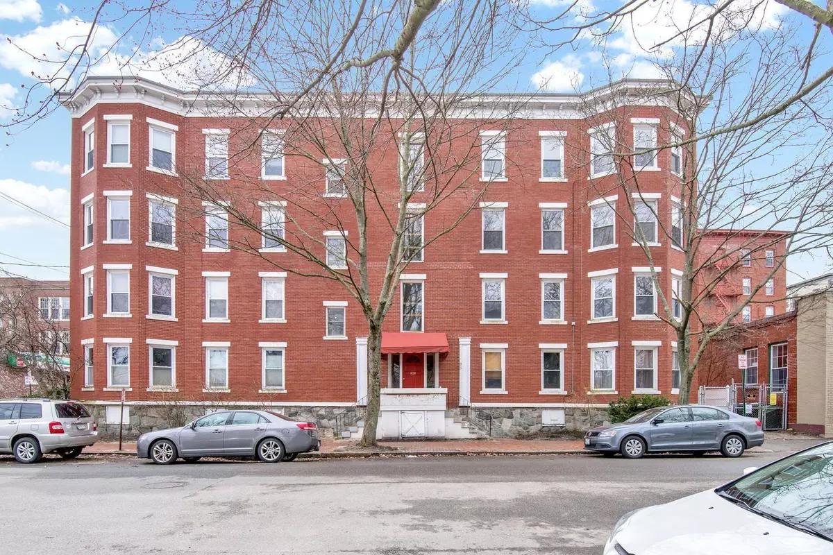 Portland, ME 04101,98 Grant ST #2