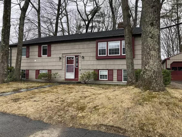 Portland, ME 04102,10 Candlewyck RD