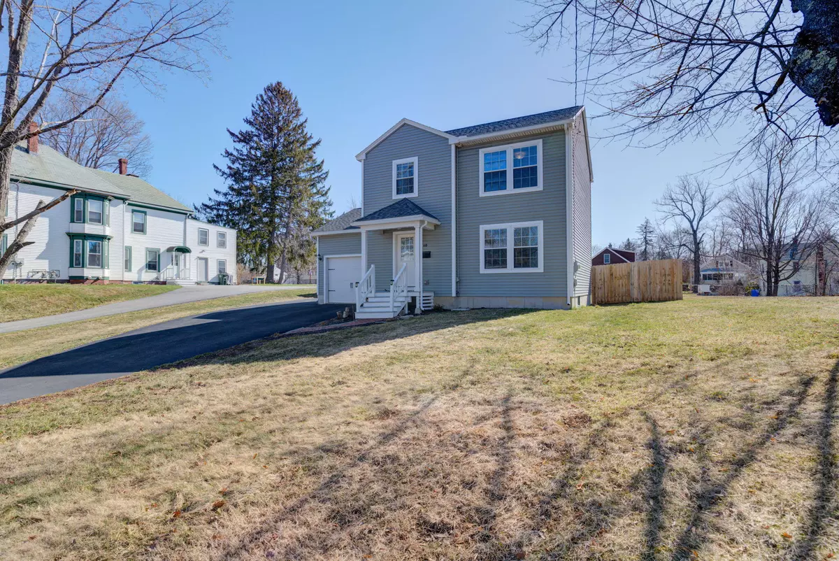 Westbrook, ME 04092,68 Saco ST