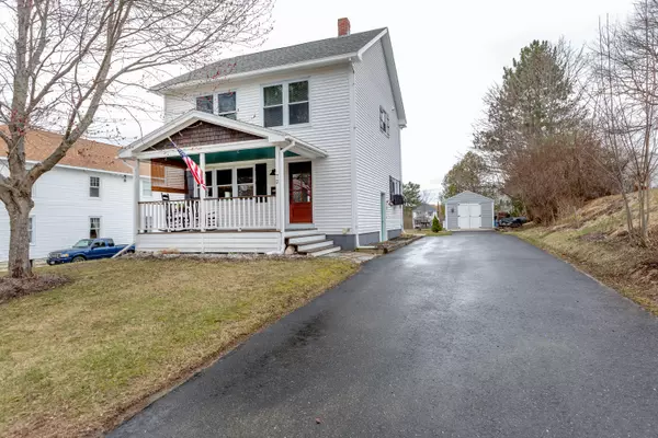 72 Winship ST, Bath, ME 04530