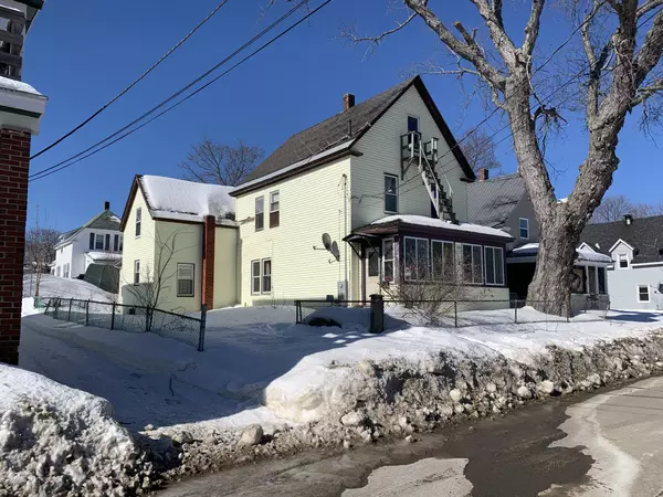 42 Aroostook AVE, Millinocket, ME 04462