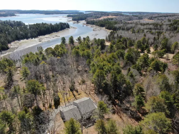 169 Cushing RD, Friendship, ME 04547