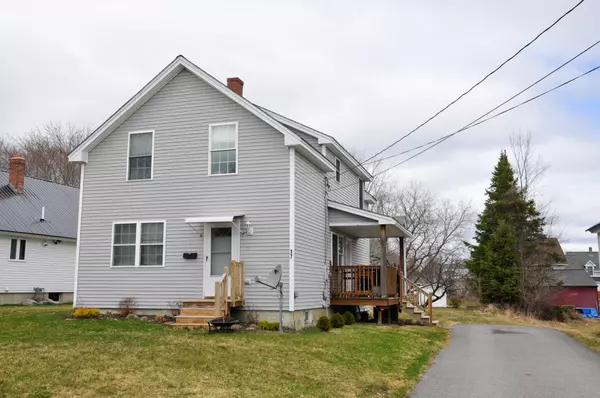 Old Town, ME 04468,17 Highland AVE