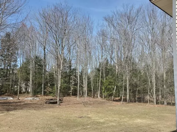 Livermore Falls, ME 04254,21 Parkview AVE