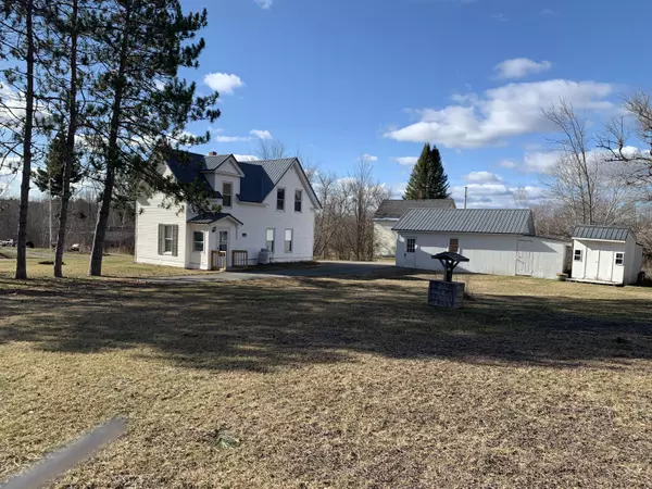 Greenbush, ME 04418,183 Military RD