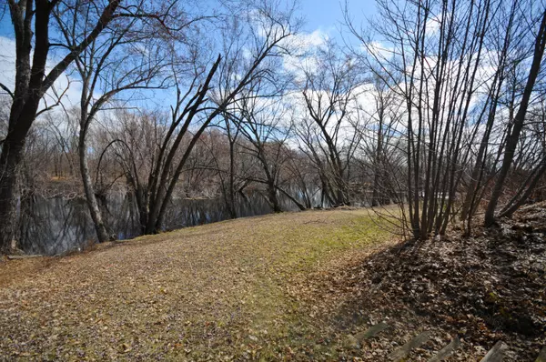 Orono, ME 04473,34 Margin ST