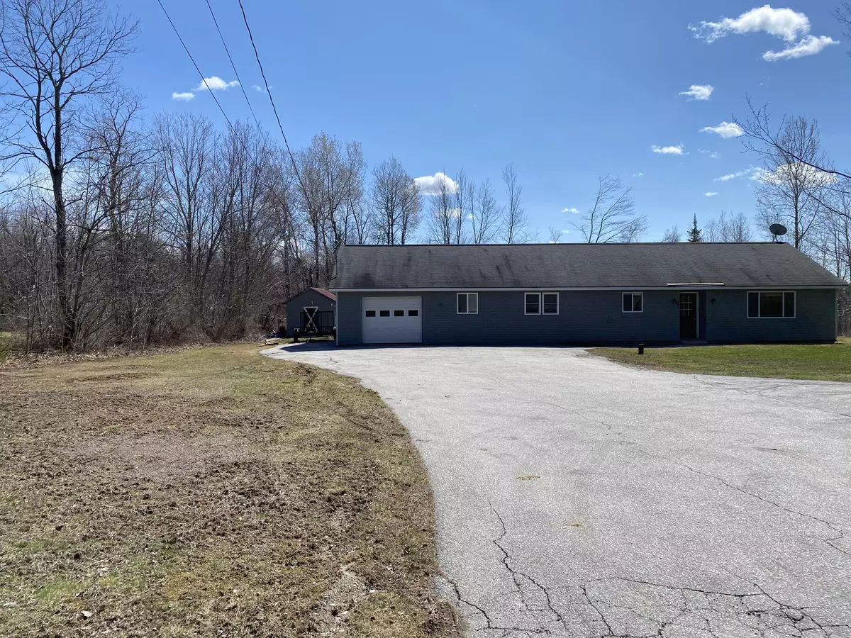 Newport, ME 04953,797 Elm St ST