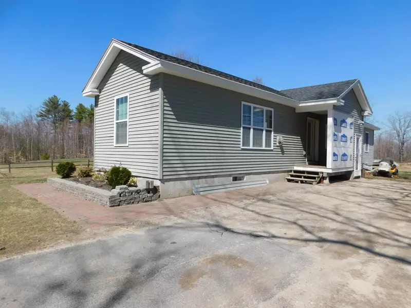 138 Mountain View RD, Gray, ME 04039