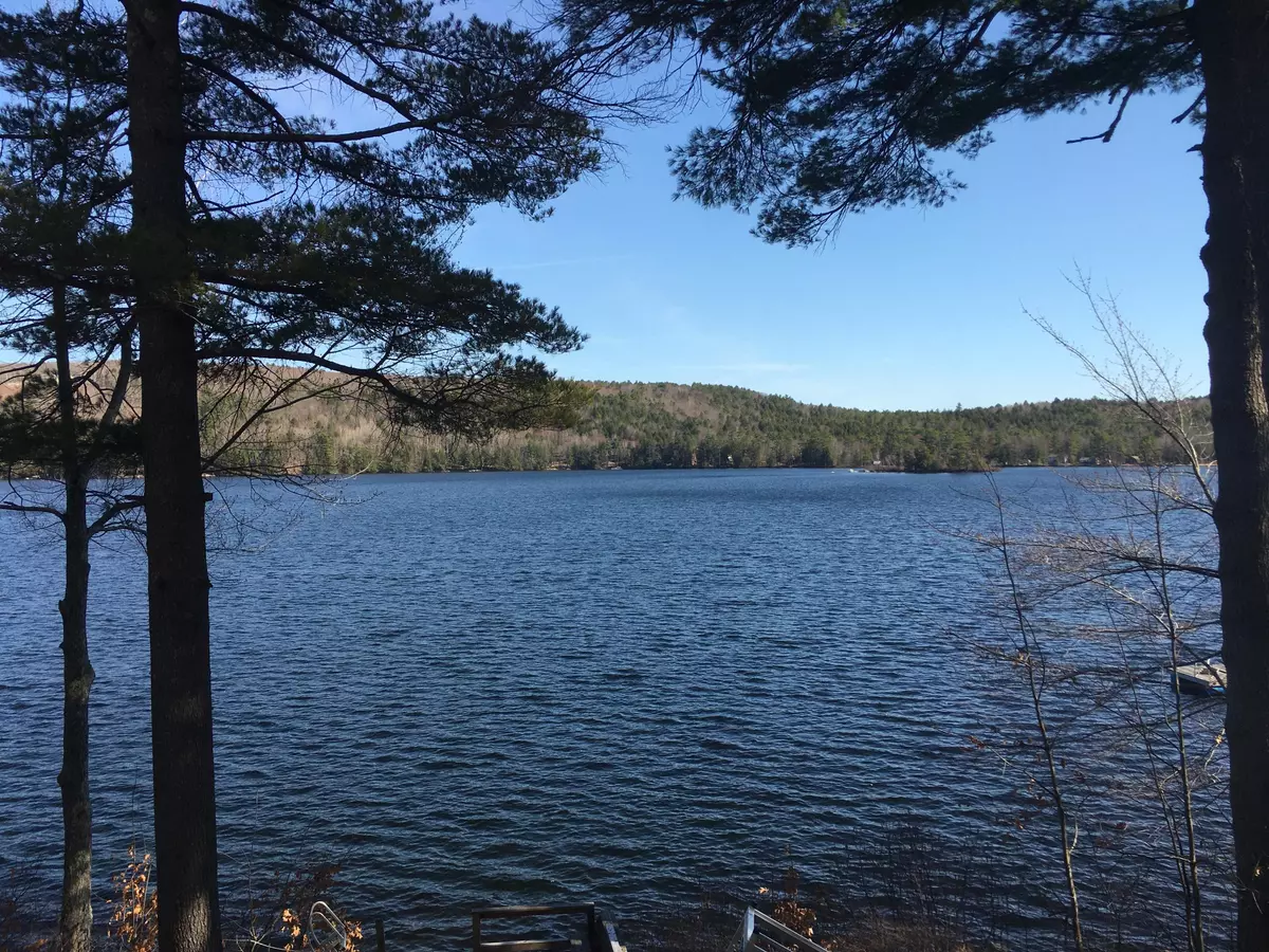 Raymond, ME 04071,25 Swans RD