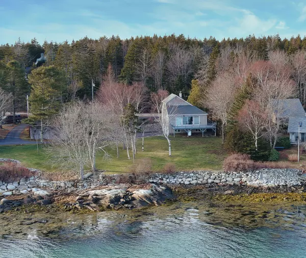 82 Patten Point RD, Saint George, ME 04859