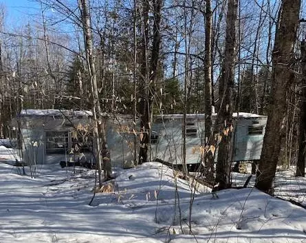 Kingfield, ME 04947,3 Cottage RD