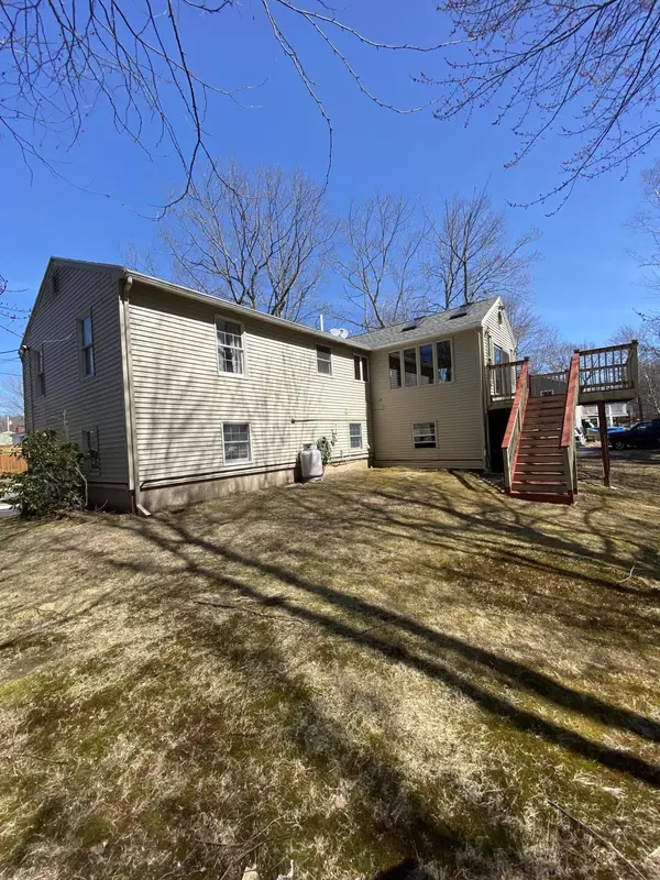 Topsham, ME 04086,12 Patricia DR