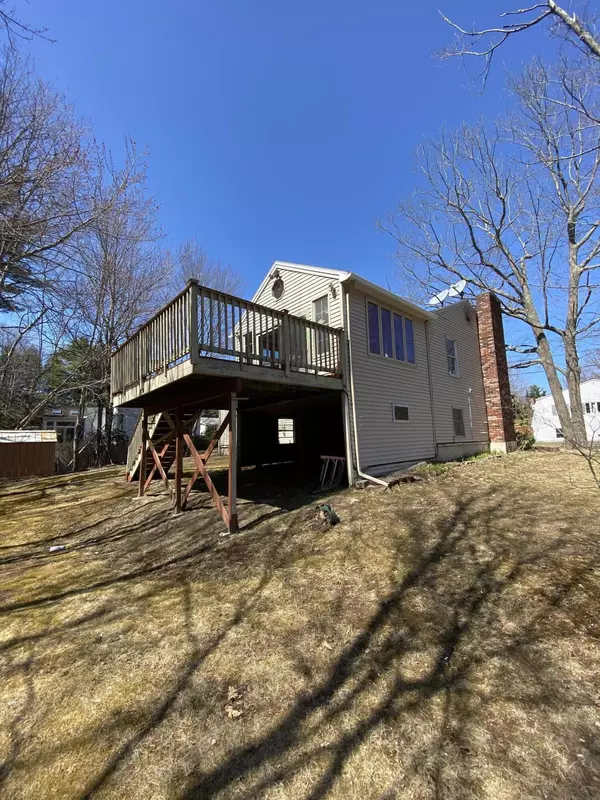 Topsham, ME 04086,12 Patricia DR