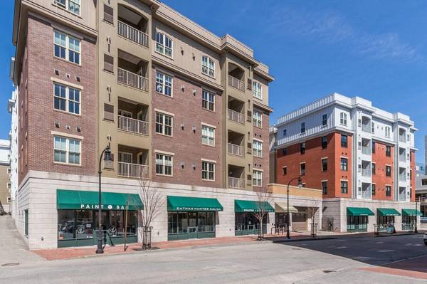 15 Middle ST #208, Portland, ME 04101