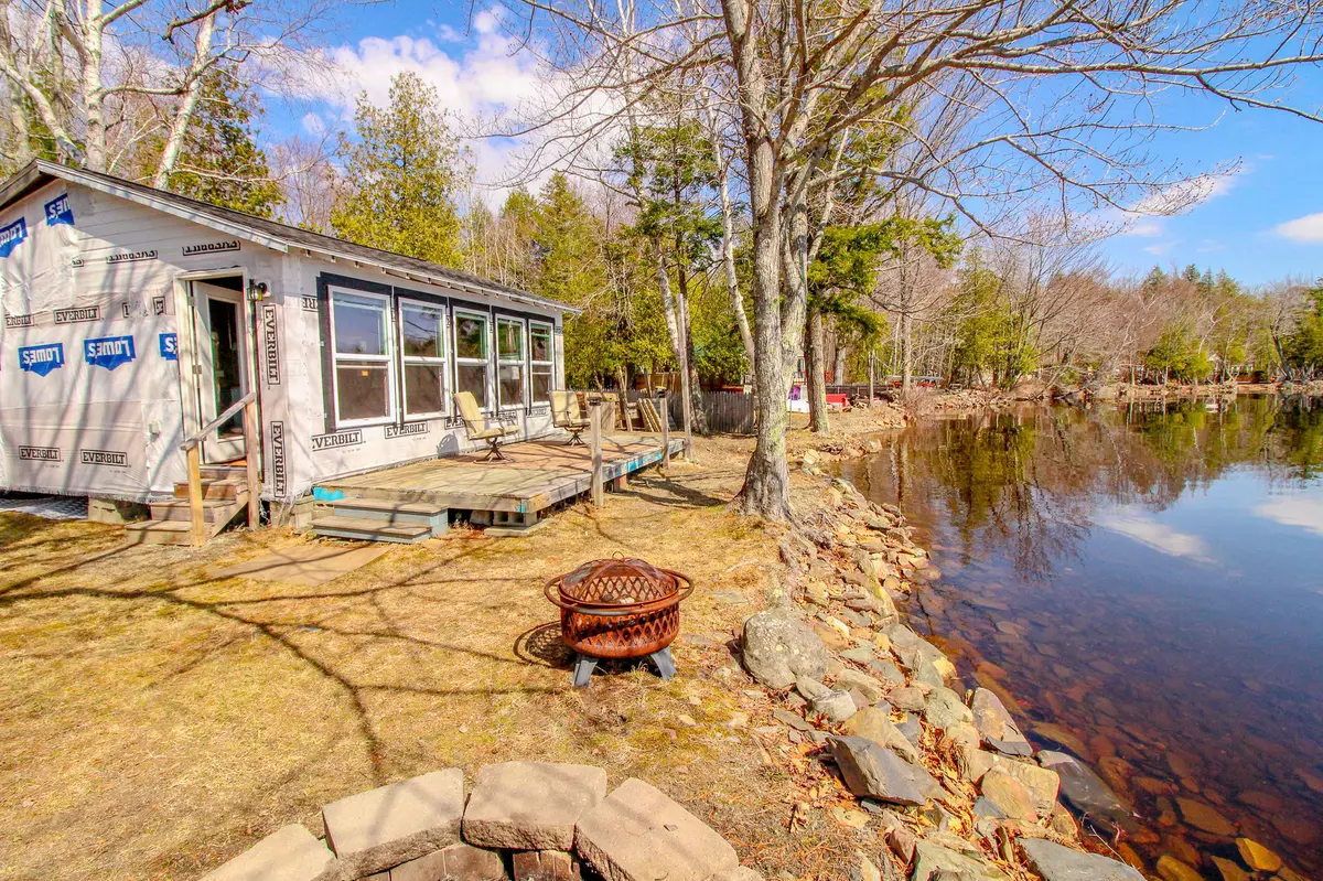 Hudson, ME 04468,16 Mags LN