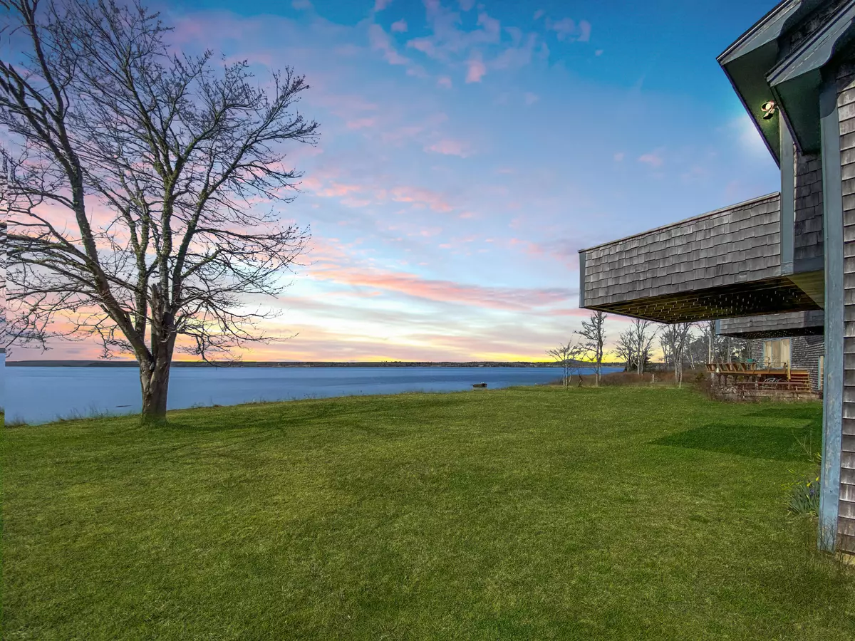 Trenton, ME 04605,54 Rothry RD