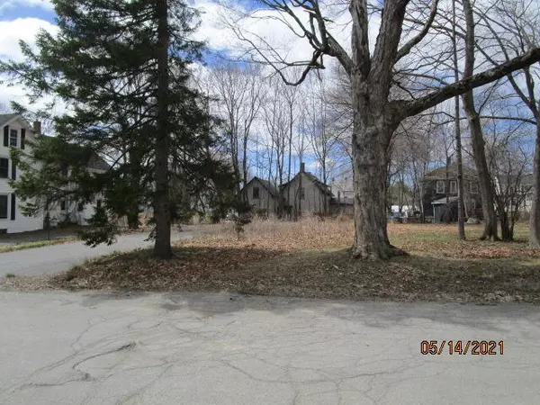 Old Town, ME 04468,15 Bradbury ST