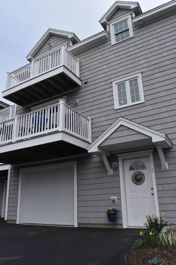 South Portland, ME 04106,25 Henley ST #6