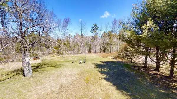 Waldoboro, ME 04572,1899 Washington RD