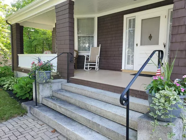 Oakland, ME 04963,34 Church ST